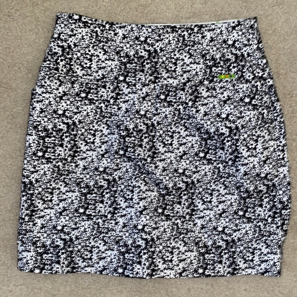 Donating today Swing golf skort - Picture 1 of 6